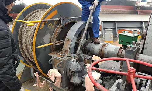 Maintenance of windlass winch
