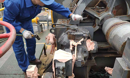 Maintenance of windlass winch
