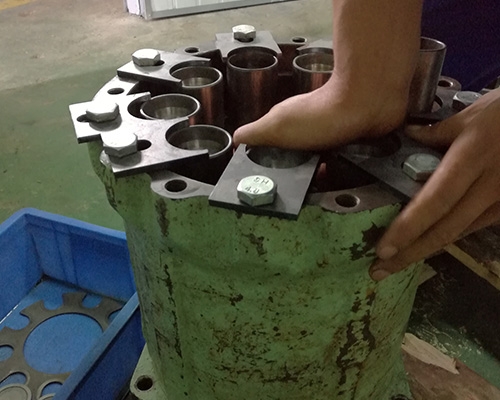 Hydraulic pump motor
